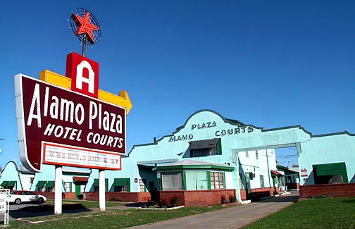 Alamo Plaza Hotel Courts Dallas Texas