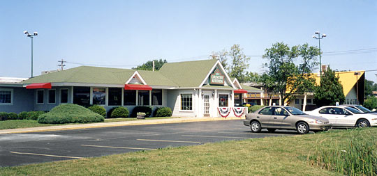 Howard Johnson's Motor Lodge and Restaurant Cedar Rapids, Iowa