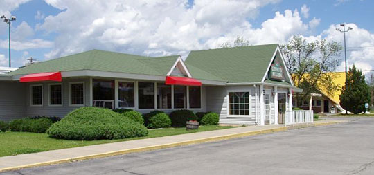 Howard Johnson's Motor Lodge and Restaurant Cedar Rapids, Iowa