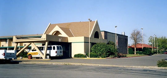 Howard Johnson's Motor Lodge and Restaurant Council Bluffs, Iowa