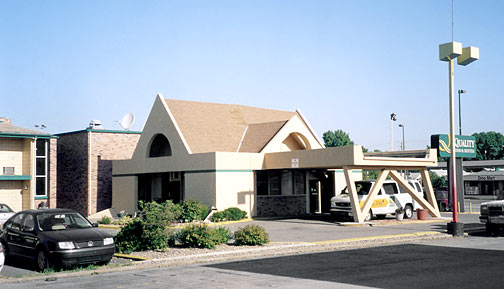 Howard Johnson's Motor Lodge and Restaurant Council Bluffs, Iowa