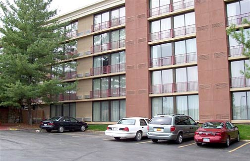 Howard Johnson's Motor Lodge and Restaurant Des Moines, Iowa