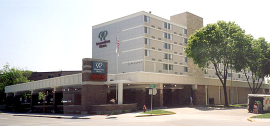Howard Johnson's Motor Lodge and Restaurant Plaza Hotel